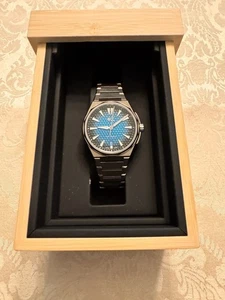 Christopher Ward The TWELVE (Ti) 40mm Astral Blue Titanium - Picture 1 of 20