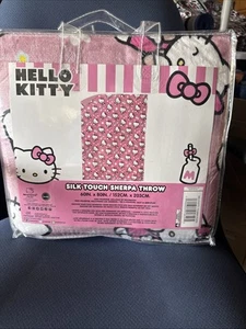 Coperta Hello Kitty Flower Power Silk Touch Throw rosa 60" x 80" NUOVA - Foto 1 di 5