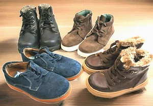Paket Kleinkind Junge Stiefel/Schuhe Größen 7, 8. 9, 11 m wasserdicht (1) Preppy - Bild 1 von 23