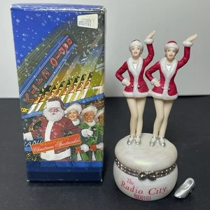 The Radio City Rockettes Holiday Trinket Box con scarpa e scatola Natale - Foto 1 di 9
