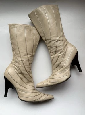 Botas metálicas puntiagudas con cremallera en la mitad de la pantorrilla crema/crudo HEROES Cesare Picotti HEROES AÑOS 90 TALLA 9 Foto 1 de 4