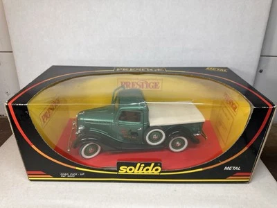 Camioneta Ford Solido 1936 V8 1/18 diecast Foto 1 de 4