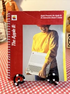 Vintage 1983 Apple IIc Computer Interactive Owners Guide Spiral Amazing Graphics - Photo 1/15