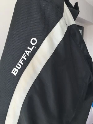 ""Buffalo"" moto/chaqueta cuádruple" Foto 1 de 4