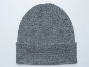 Women’s 100% Cashmere Gray Slouchy Cuffed Beanie Knit Winter Hat New Unisex - Picture 1 of 2