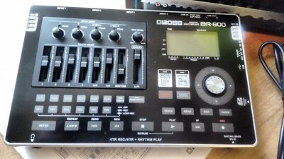 BOSS BR-800 Digital Recorder 4-Spur Aufnahme/8-Spur-Wiedergabe ** TOP-Zustand ** - Bild 1 von 2