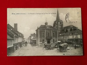 CPA 80 OISEMONT (Somme) - Le Marché à l'étalage sur la Place de la Mairie - Imagen 1 de 2