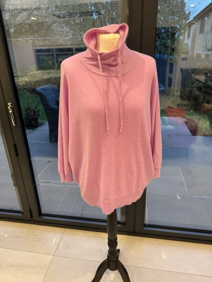 Repeat Cashmere Pink Jumper Size 40 (14/16) Cost £290 - Image 1 of 4