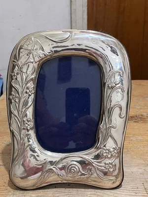 Cornice porta foto da tavolo in argento 925. Stile floreale. Anni '80 - Immagine 1 di 4