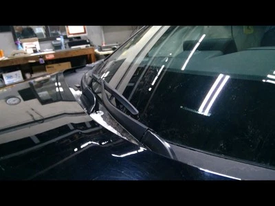 Brazo limpiaparabrisas izquierdo VENZA 2021-2023 1538613 Foto 1 de 4