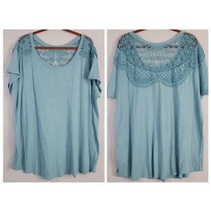 Torrid 3 Lace Inset Raglan Tee Gr. 3X in Still Water Blue Crochet Boho, Neu - Bild 1 von 9