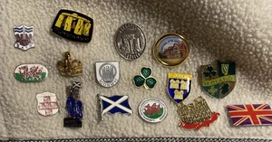 Posten 16 Vintage Souvenir Ansteck Hutnadeln London England Irland Schottland erwacht - Bild 1 von 5