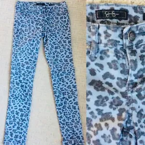 JESSICA SIMPSON Kiss Me LEOPARD Gepard Print JEGGING JEANS Gr. 25 - Bild 1 von 8