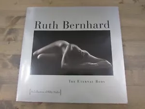 Ruth Bernhard: The Eternal Body: A Collection of Fifty Nudes, Margaretta Mitchel - Foto 1 di 6