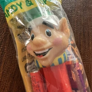 Vintage CHRISTMAS  Pez  CHRISTMAS ELF  Introduced 2002 Retired New Sealed - Foot - Picture 1 of 2