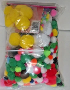Big Lot Pom Poms Assorted Colors & Sizes Pom-poms for Art Craft School Project - Picture 1 of 4
