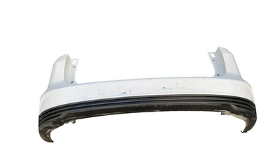 Conjunto de cubierta de parachoques trasero Ford C-Max 2013-2018 tipo sensor sin estacionamiento blanco - YZ Foto 1 de 4