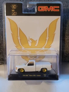 CHASE ! M2 Machines 1:64 - 1988 GMC Sierra 1500 Custom White - Picture 1 of 7
