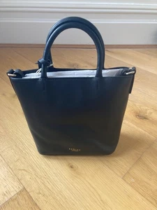 RADLEY KNITTERS CLOSE Small Grab/ Cross body bag in Black Leather New with tag - Picture 1 of 19