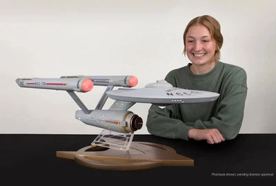 Tomy Star Trek TOS USS Enterprise NCC-1701 1/350 Scale Die Cast Metal NEW IN BOX - Image 1 of 4