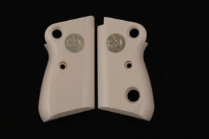 KSD Marke Beretta Mod 71 - 72 - 75 Jaguar kompatible elfenbeinfarbene Acrylgriffe - Bild 1 von 1