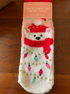 Bath & Body Works Polar Bear Christmas Shea-Infused Socks Non-Skid NWT FAST SHIP - Picture 1 of 1