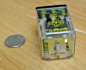 Square D KPD13V53 Series D 24VDC Relay - Picture 1 of 2