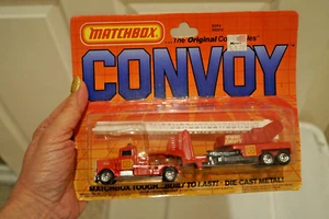 VINTAGE 1983 MATCHBOX CONVOY CY12 PETERBILT FEUERWEHR DRUCKGUSS NEU - Bild 1 von 4