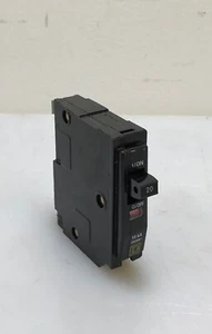 New Square D 1 Pole 20 AMP 120/240 Volt Plug On Circuit Breaker (Model # P-2256) - Picture 1 of 4