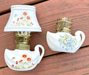 Set aus zwei kleinen Vintage Blumen Öl Petroleum Porzellan Lampen Made in Japan - Bild 1 von 14