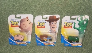 Juego de 3 autos Hot Wheel Toy Story - Hamm Wheels - Woody Wagon Bucket O' Speed (VG112) - Imagen 1 de 9