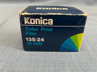 1 rollo de película de impresión en color Konica DX SR100 135/24 caducado marzo 1988 caja sin abrir Foto 1 de 2