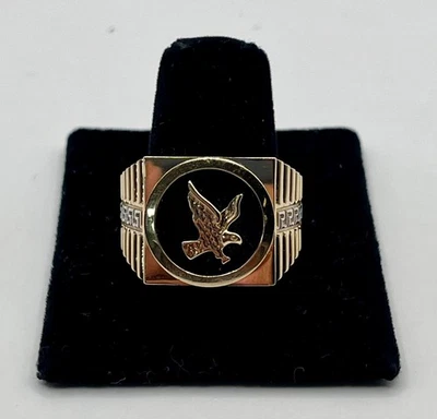 Anillo de ónix de oro bicolor de 14k para hombre Foto 1 de 2