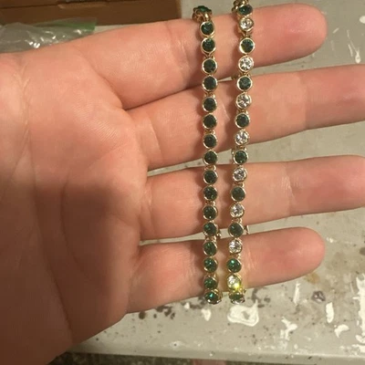 Pulsera de bisutería de esmeralda, Foto 1 de 2