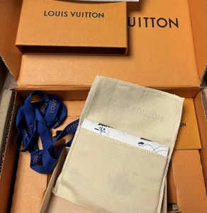 Louis Vuitton Organizador de Bolsillo Blanco Esquí Nieve M14882 Para Hombre Edición Limitada NUEVO - Imagen 1 de 5