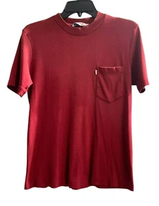 Camiseta De Colección Años 70 Levis Rojo Granate Manga Corta Bolsillo Blanco Pestaña Talla S - Imagen 1 de 14