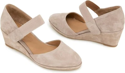 Gamuza Gentle Souls de Kenneth Cole Oriana Mushroom 5M Foto 1 de 4