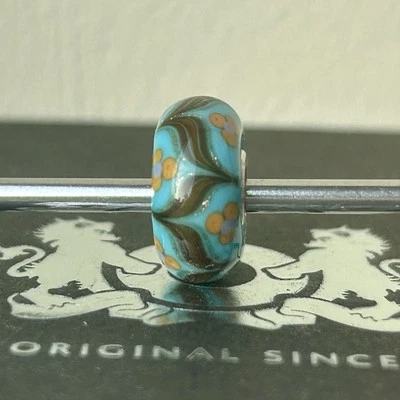 Authentic Rare Limited trollbeads ooak unique glass bead Blue Curry With Glitter - Image 1 of 4