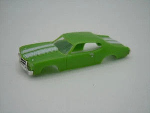 MODEL MOTORING LIME & WHITE '70 CHEVELLE SHELL ~ NEW ~ FITS AURORA TJET - Picture 1 of 7