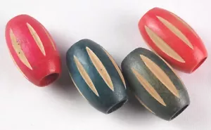 Perline in legno ovali intagliate rosse e verdi 2" 26 pezzi. - Foto 1 di 5