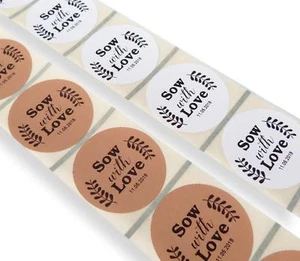 45MM WHITE OR KRAFT ROUND PERSONALISED SOW WITH LOVE WEDDING LABELS SEED PACKET - Picture 1 of 1