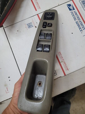 Interruptor de ventana lateral delantero izquierdo Toyota Camry 2002 2003 2004 2005 2006 Foto 1 de 2