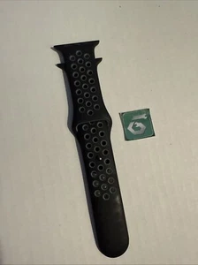 Cinturino Apple Watch Nike Sport 42 mm (44/45/49) originale OEM nero/grigio freddo M/L usato - Foto 1 di 9