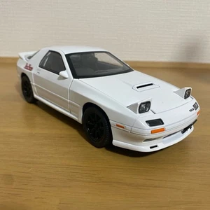 1:24 MAZDA RX-7 Miniature Car, White - Picture 1 of 10
