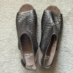Damen-Sandale Dansko Danae gefrästes Nubukleder Metallic 8,5-9 EU 39 - Bild 1 von 6