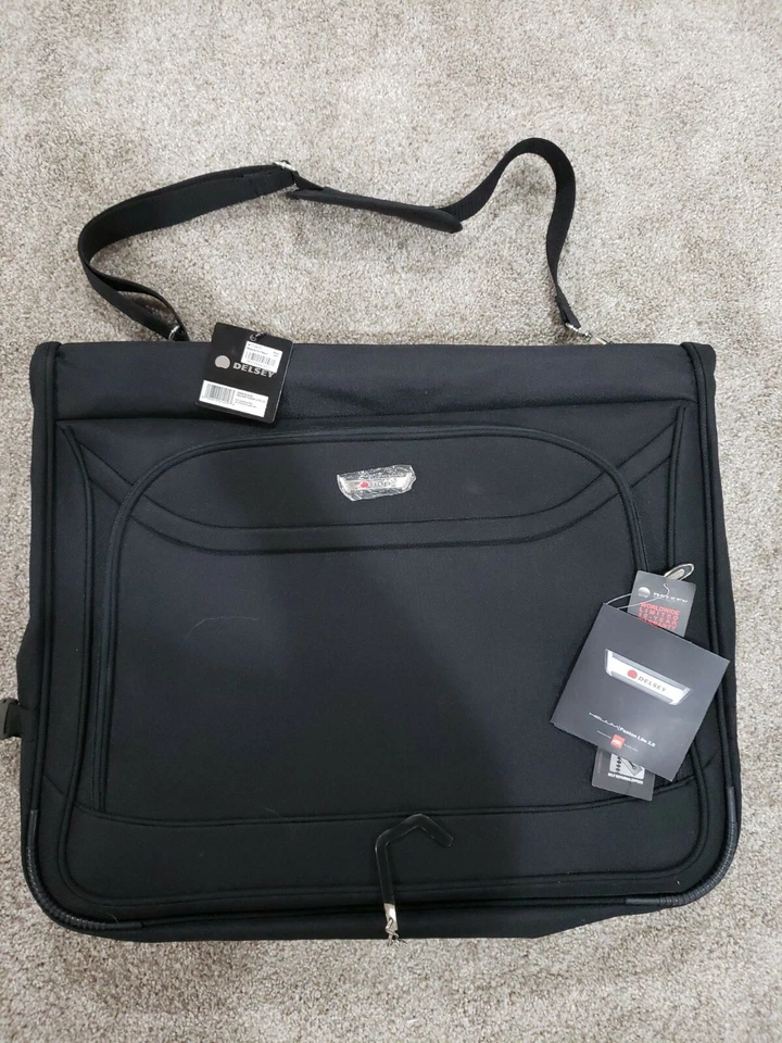 Delsey Helium Fusion, 2.0 44.5" Black Carry On Shoulder Garment Bag - Image 1 of 1