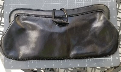 MAXX Нью-Йорк черный гладкая кожа клатч - бусина и петля застежки - красивый! - Изображение 1 из 4