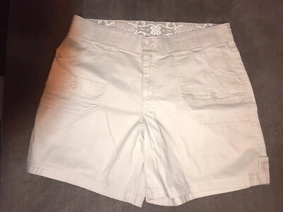 NWOT Gloria Vanderbilt Tan Shorts Size 8 - Imagem 1 de 4