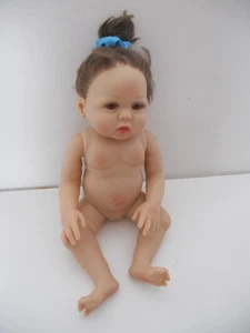 17" REBORN WEIGHTED NEWBORN GIRL BABY DOLL WEIGHS 850g some marks - Picture 1 of 6