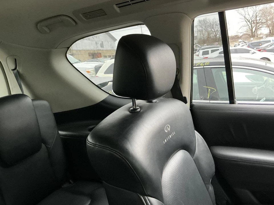 Driver Left Rear Bucket Seat With Headrest Fits 2012 INFINITI QX56 811645 - Imagem 1 de 4